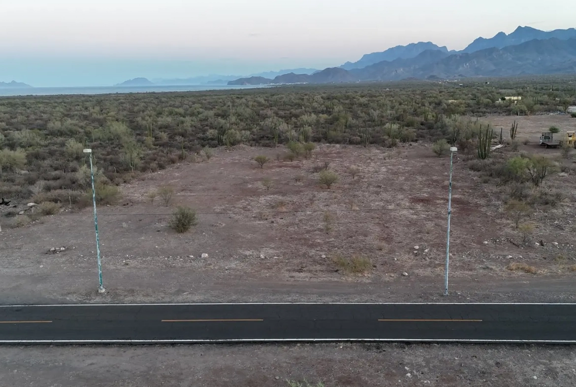 Parcela Liza Front view